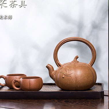 金瓜提梁茶具